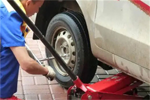 本溪附近拖车24小时服务热线电话